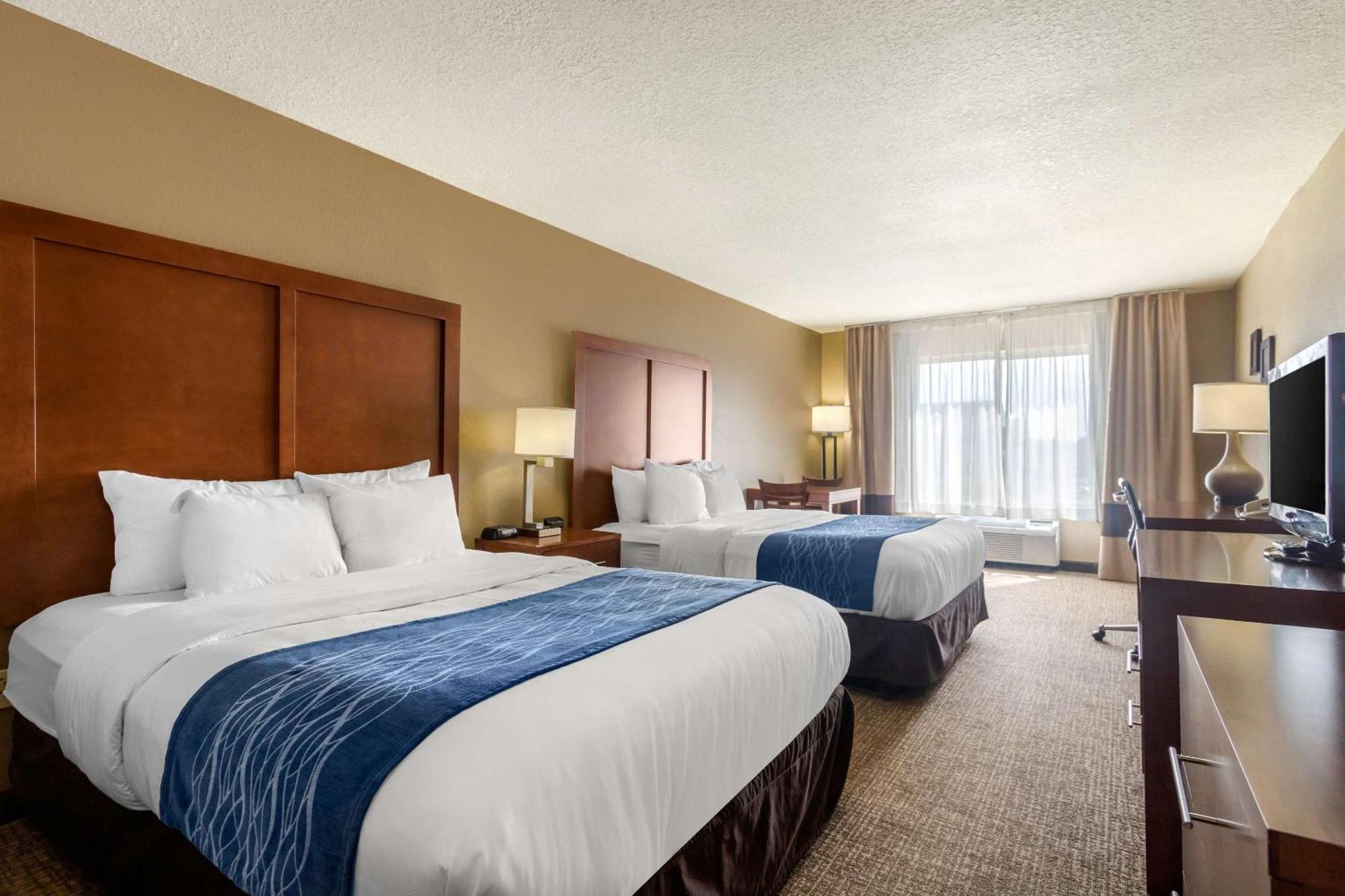 Comfort Inn & Suites Питсбърг Екстериор снимка