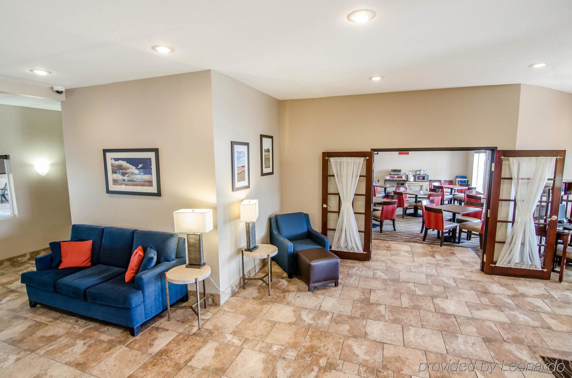 Comfort Inn & Suites Питсбърг Екстериор снимка