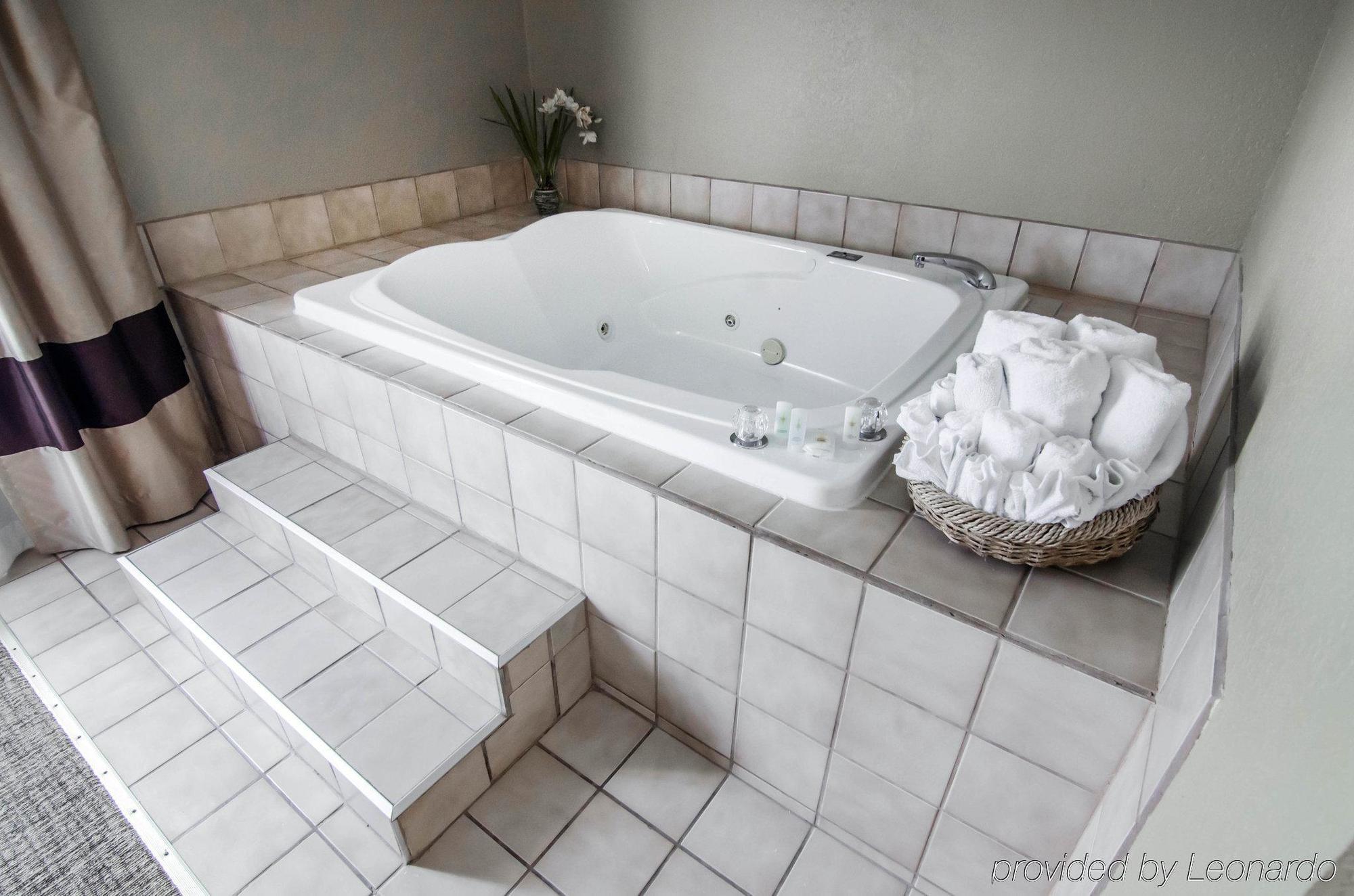 Comfort Inn & Suites Питсбърг Екстериор снимка