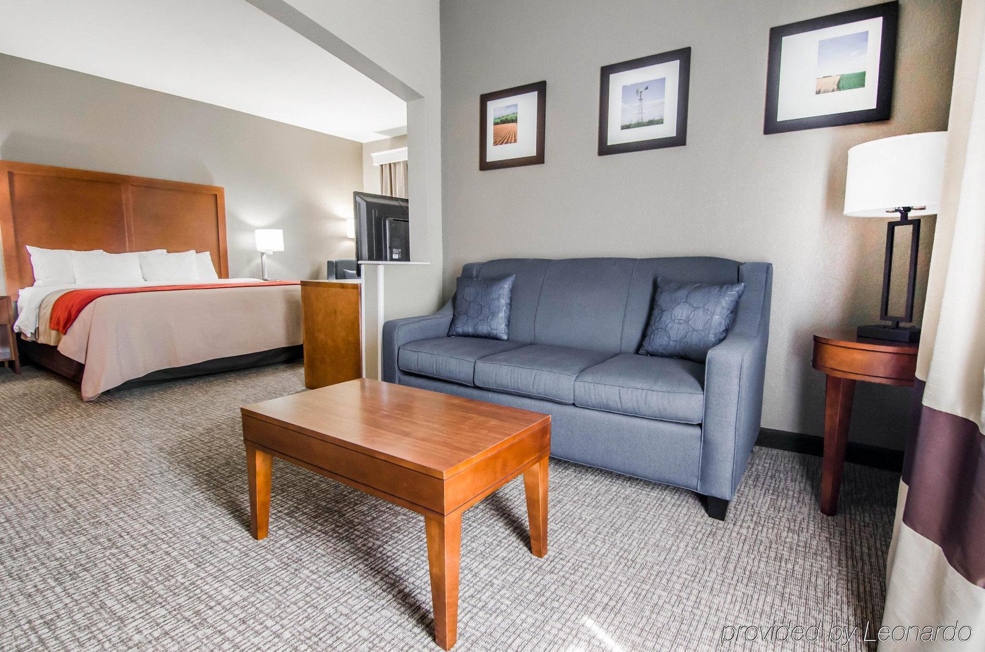 Comfort Inn & Suites Питсбърг Екстериор снимка