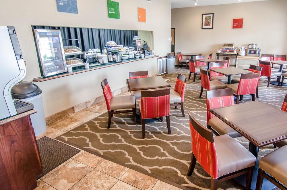 Comfort Inn & Suites Питсбърг Екстериор снимка